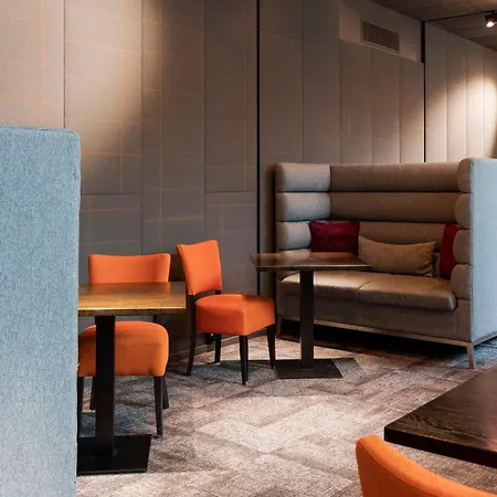 Radisson Blu Plaza Hotel, Hotelli 4*